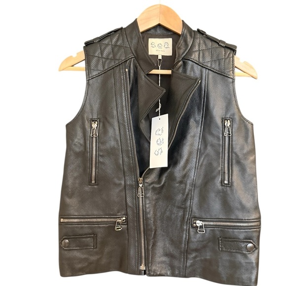 Sea New York NWT size 2 Black Textured Leather Vest- retails 710 US - Picture 2 of 14